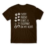 Every patient leaves a footprint on my heart Chocolate Men's T-shirt for Veterinary, Work