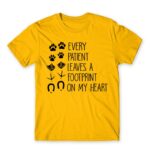 Every patient leaves a footprint on my heart Gold Men's T-shirt for Veterinary, Work