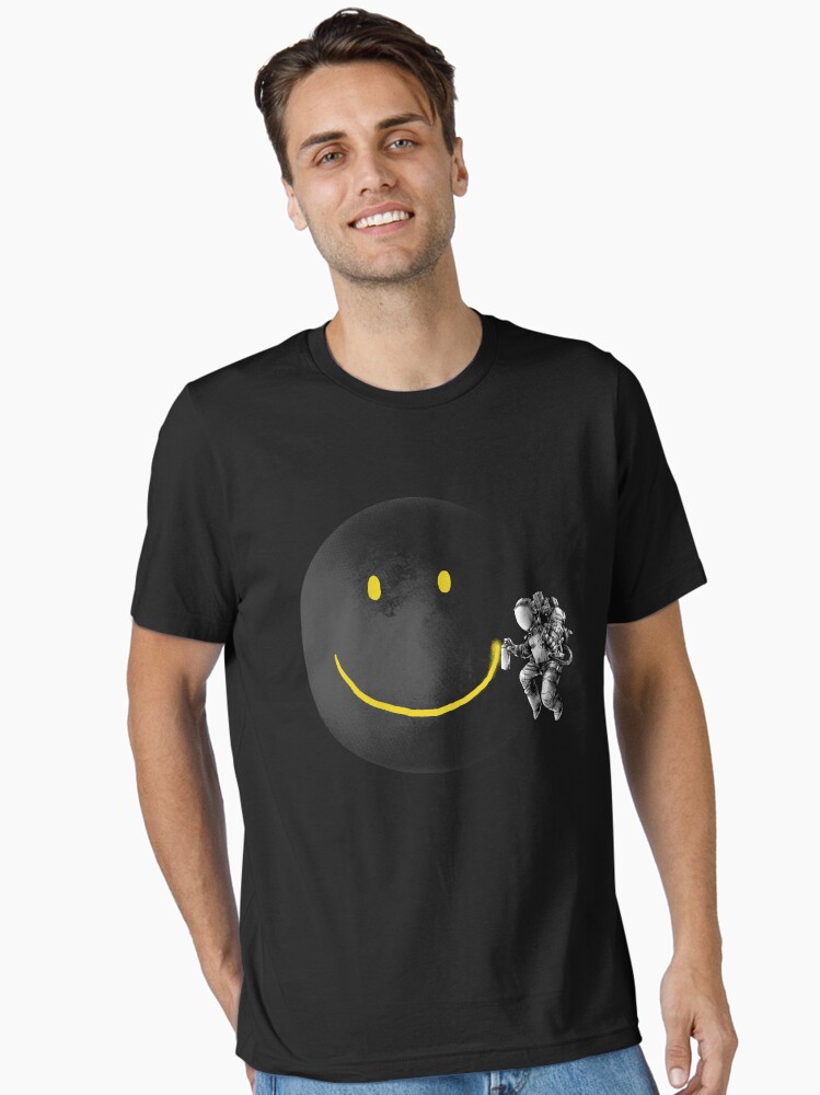 Make a Smile Essential T-Shirt