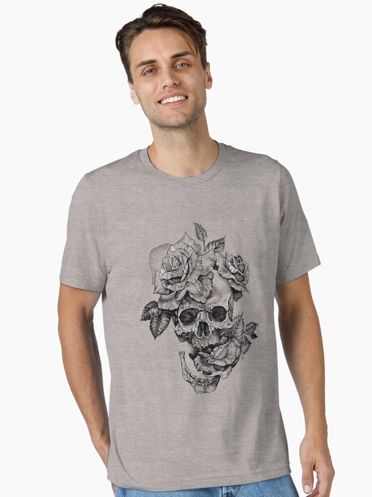 Skull And Roses Essential T-Shirt