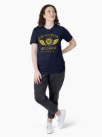 QUANTUM MECHANIC Essential T-Shirt