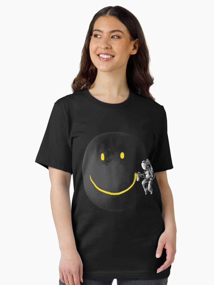 Make a Smile Essential T-Shirt