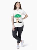 Magic Mushroom Penguin Essential T-Shirt