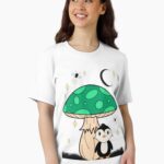 Magic Mushroom Penguin Essential T-Shirt