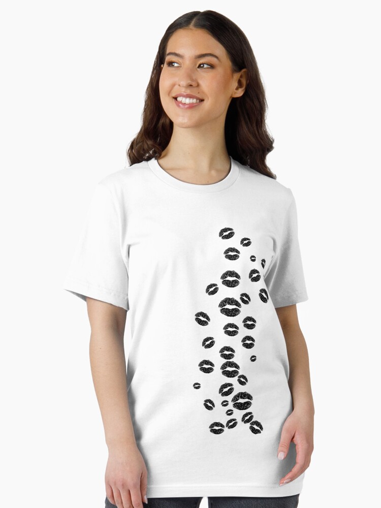 Kisses Essential T-Shirt