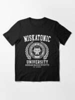 CTHULU AND LOVECRAFT - MISKATONIC UNIVERSITY Essential T-Shirt